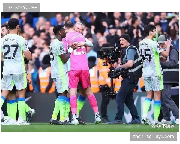 曼城客场3-0完胜切尔西，奥赖利、格伊、多库各入一球